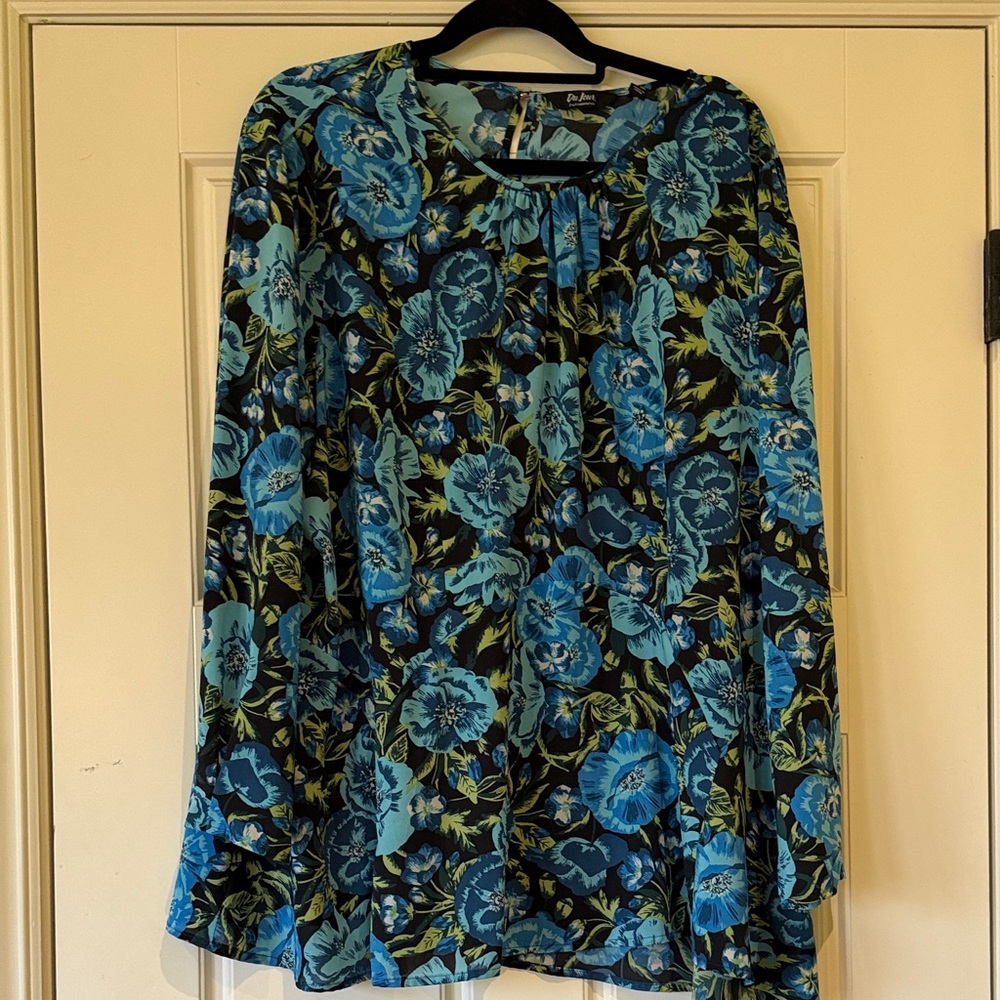 Du Jour Blue Floral Blouse